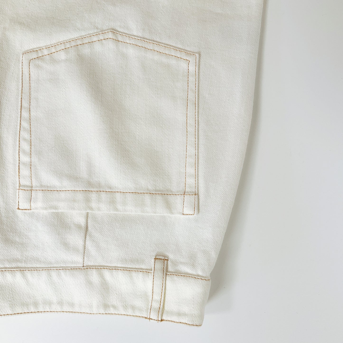 Caroline Sills - White Caro Jean