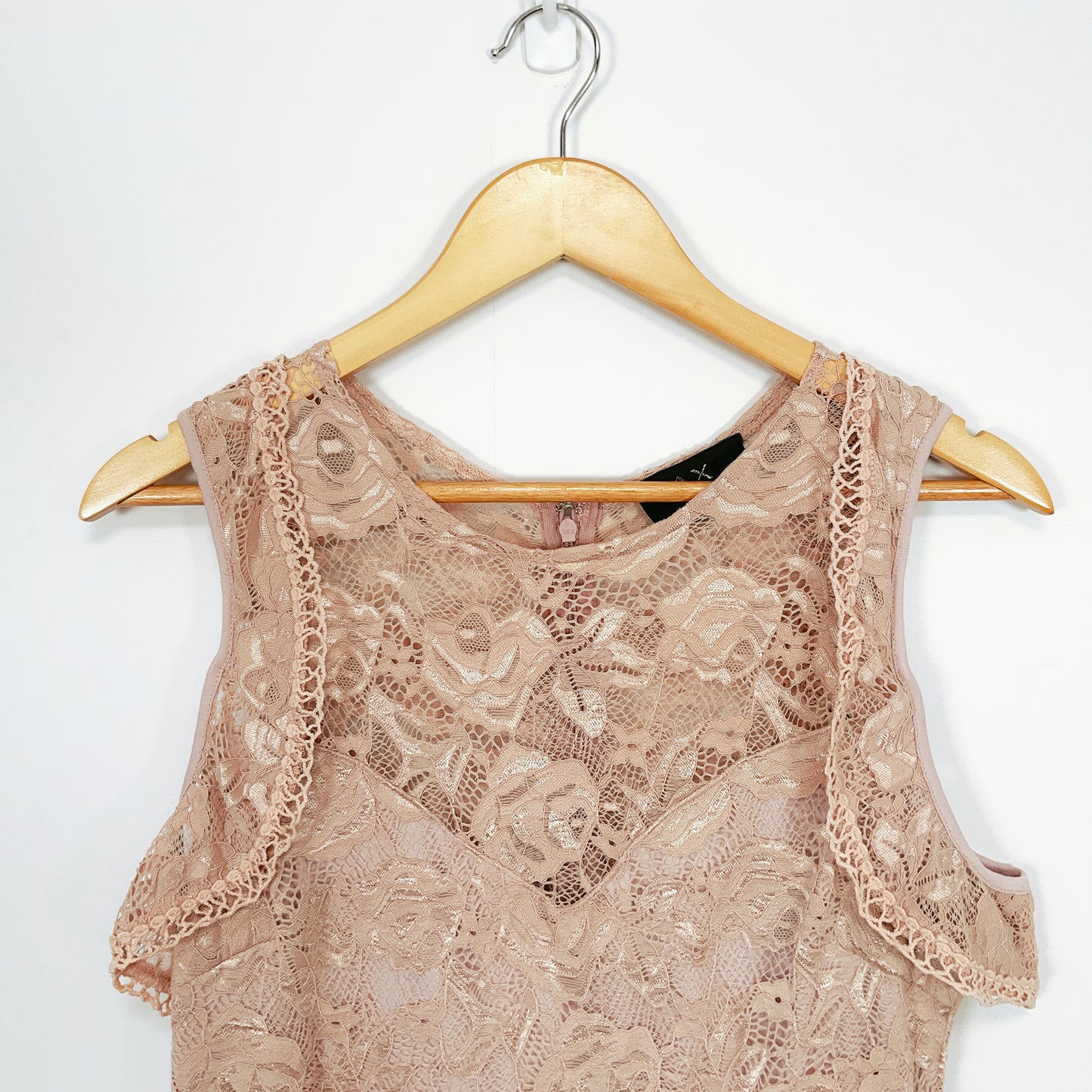 AX Paris - Off-Shoulder Flutter Sleeves Lace Mini Dress