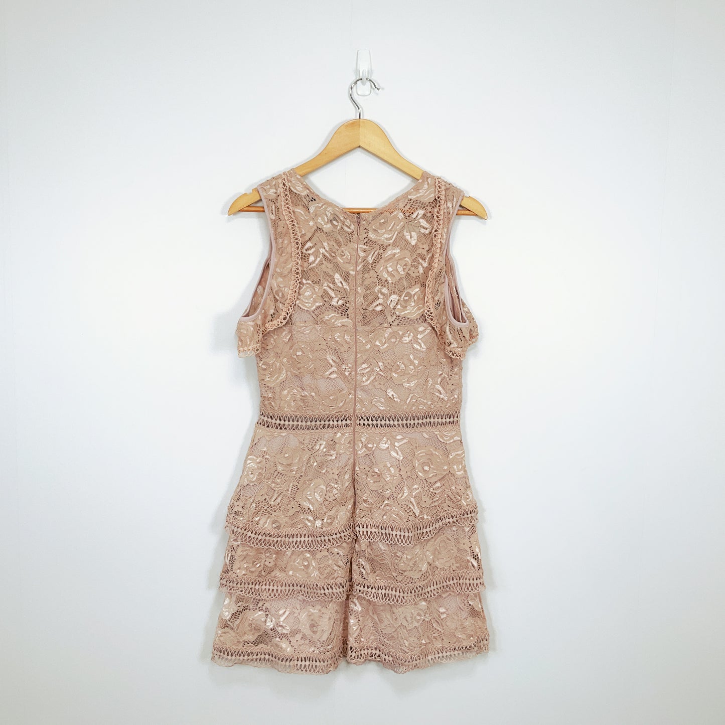 AX Paris - Off-Shoulder Flutter Sleeves Lace Mini Dress