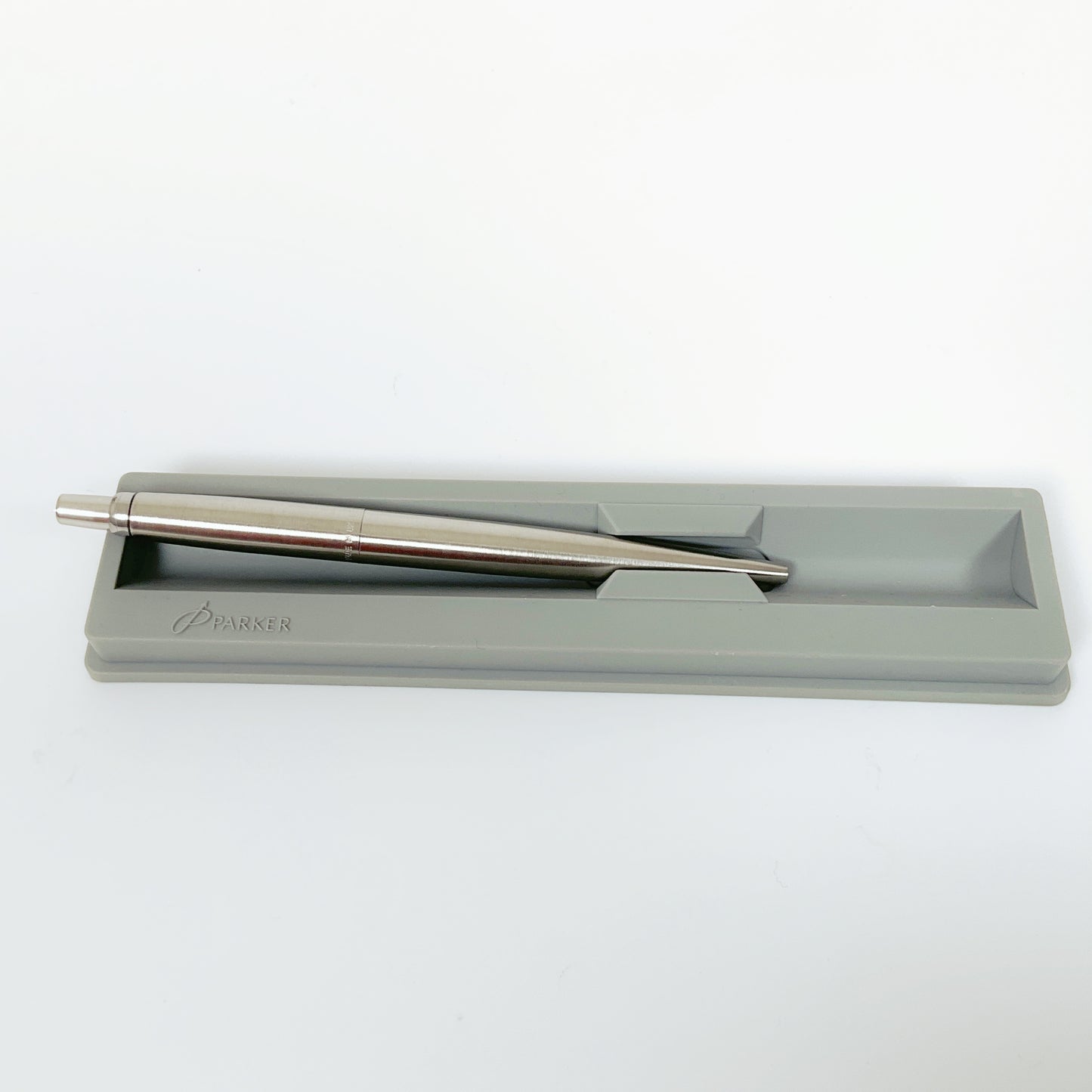 Parker  - Jotter Regractable Ball Point Pen - Silver
