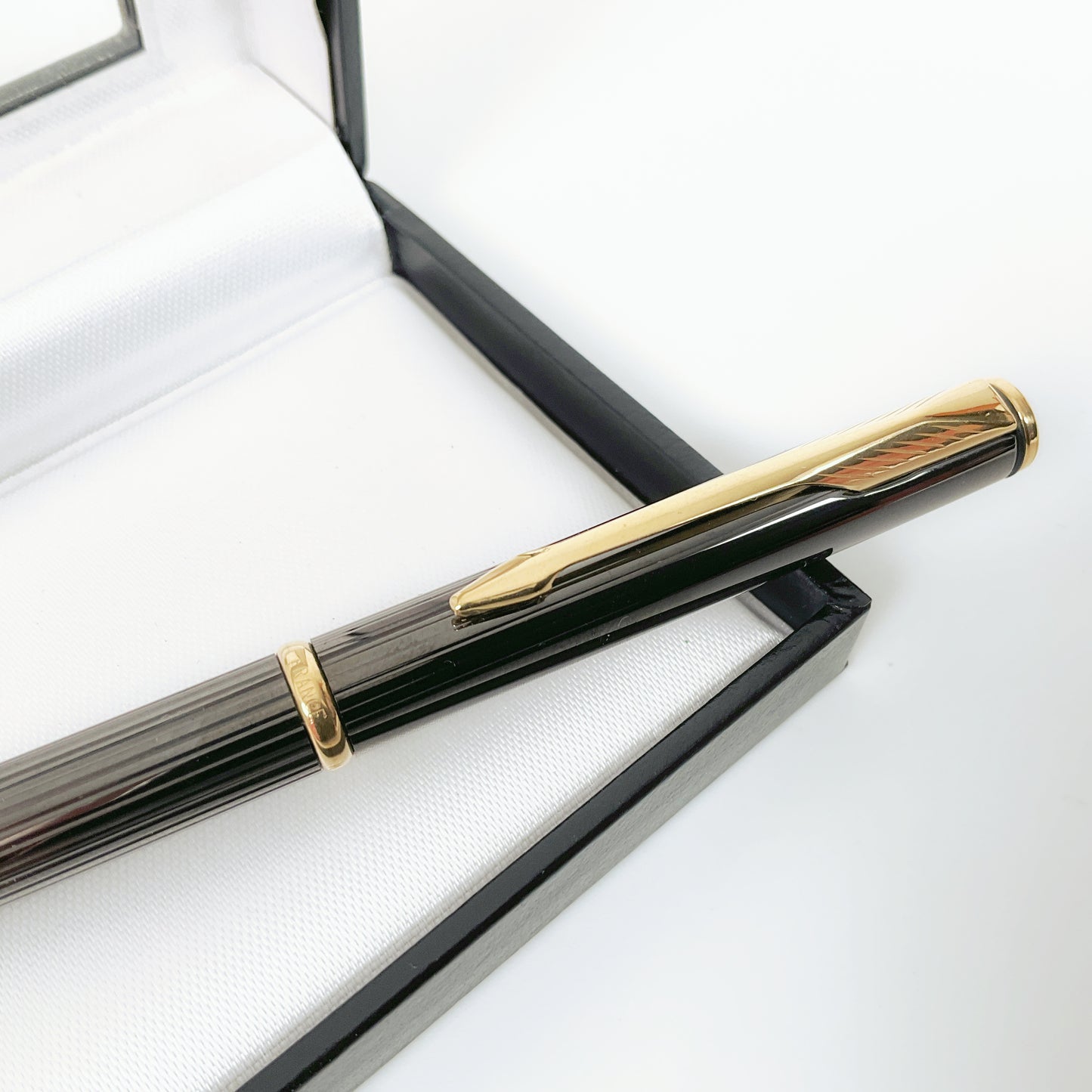 Parker - Insignia Twist Mechanism Ballpoint Pen in Metallic