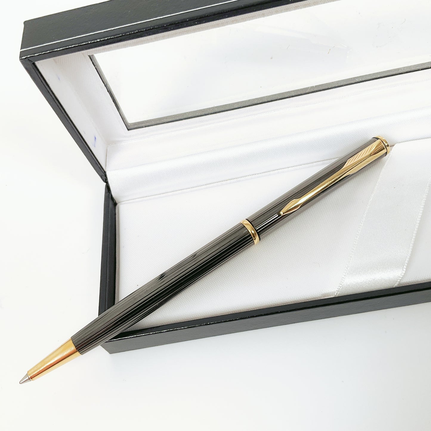 Parker - Insignia Twist Mechanism Ballpoint Pen in Metallic
