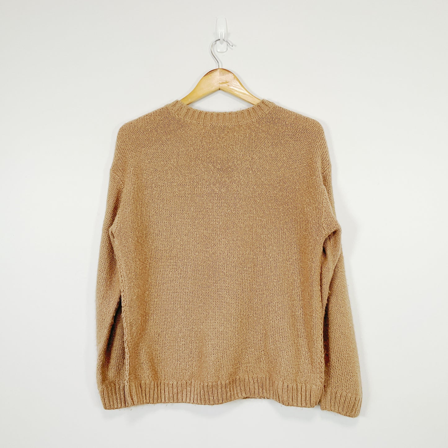 TANGO - Beige Cable-Knit Sweater – Classic Crew Neck