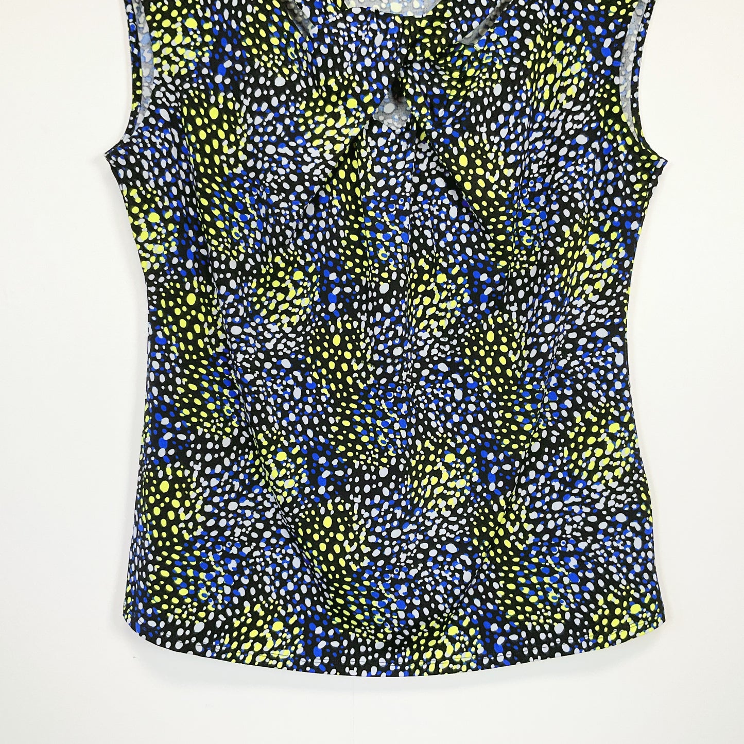 Basque - Sleeveless Round Neck Blouse Top