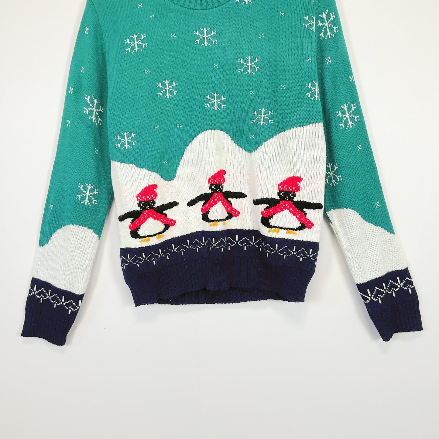 Boohoo - Willow Penguin Christmas Jumper