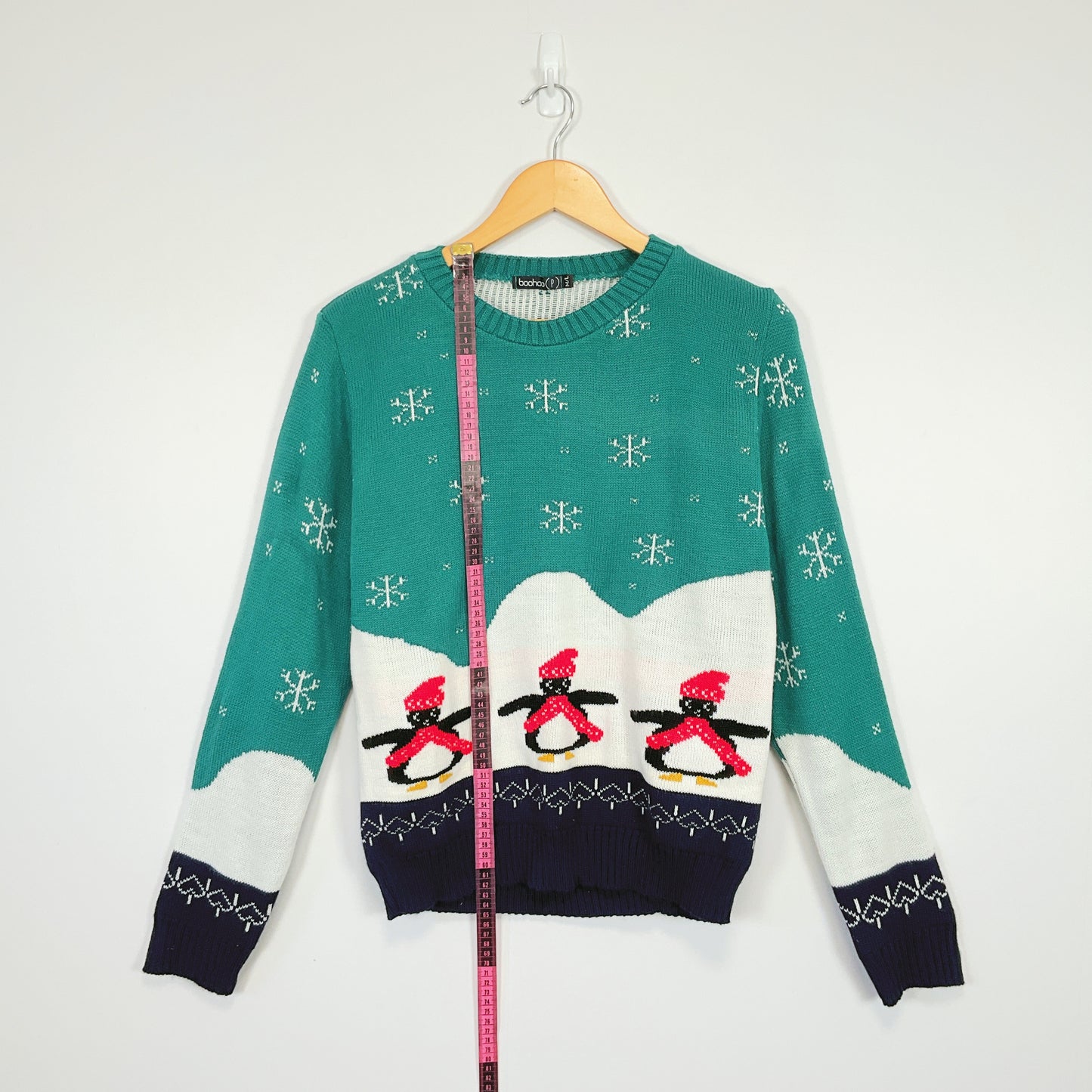 Boohoo - Willow Penguin Christmas Jumper