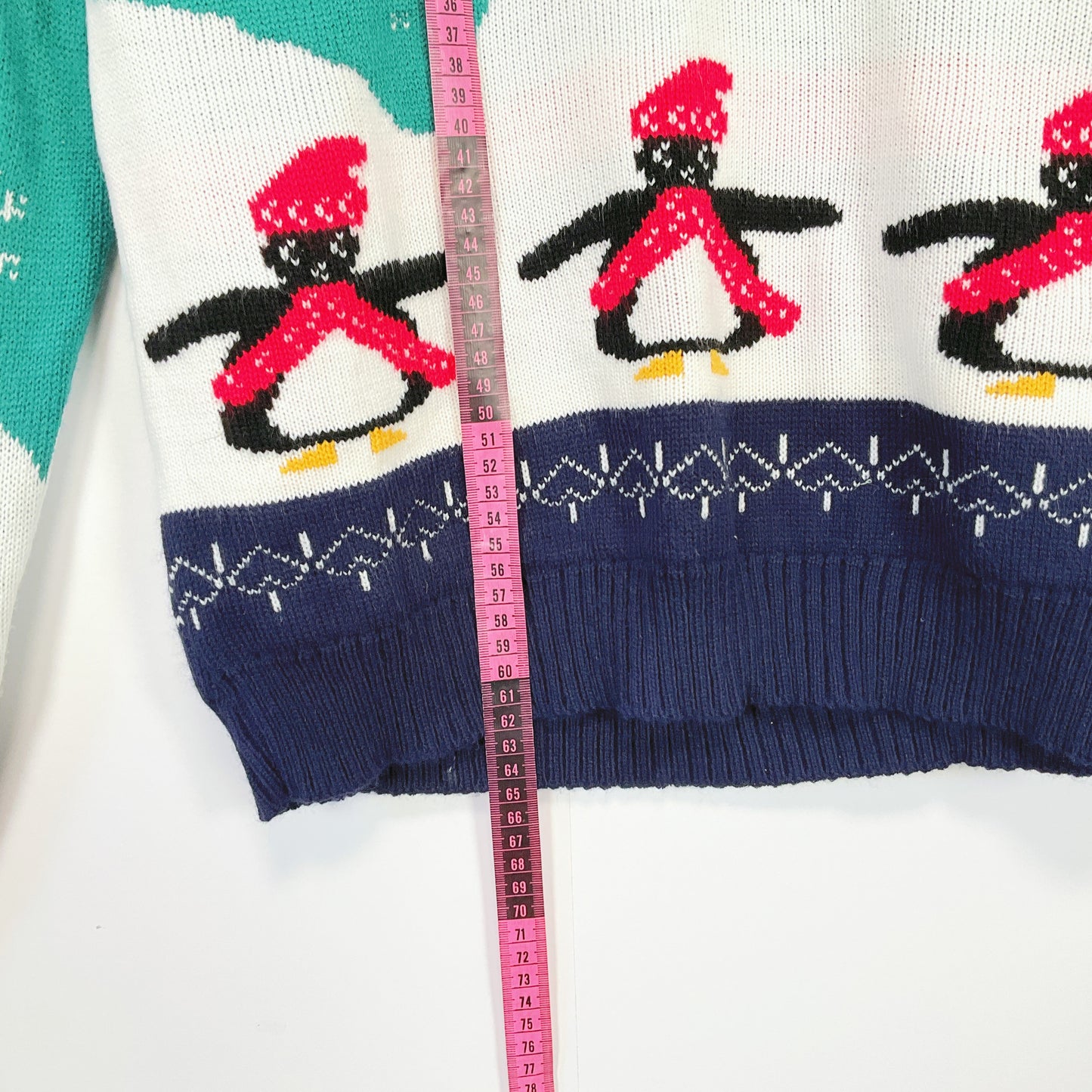 Boohoo - Willow Penguin Christmas Jumper