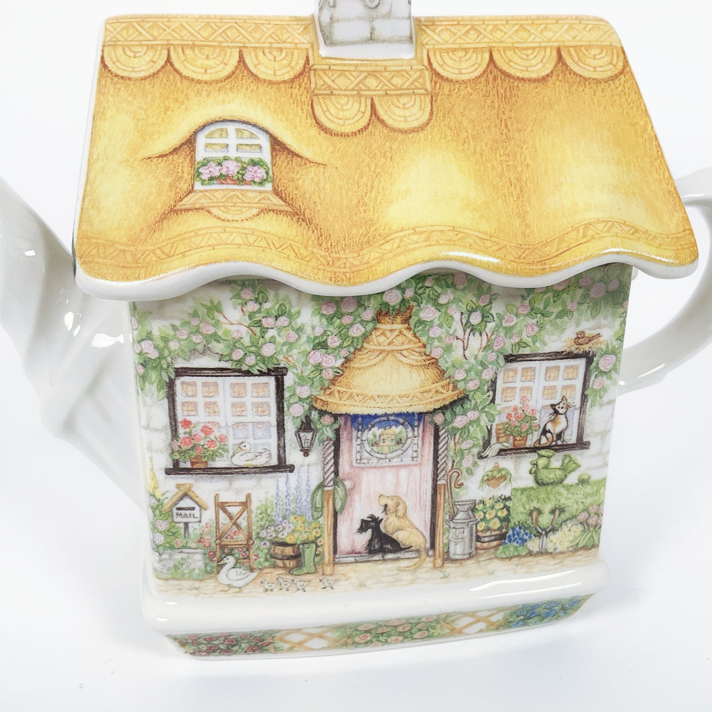 Sadler - Rose Cottage Teapot