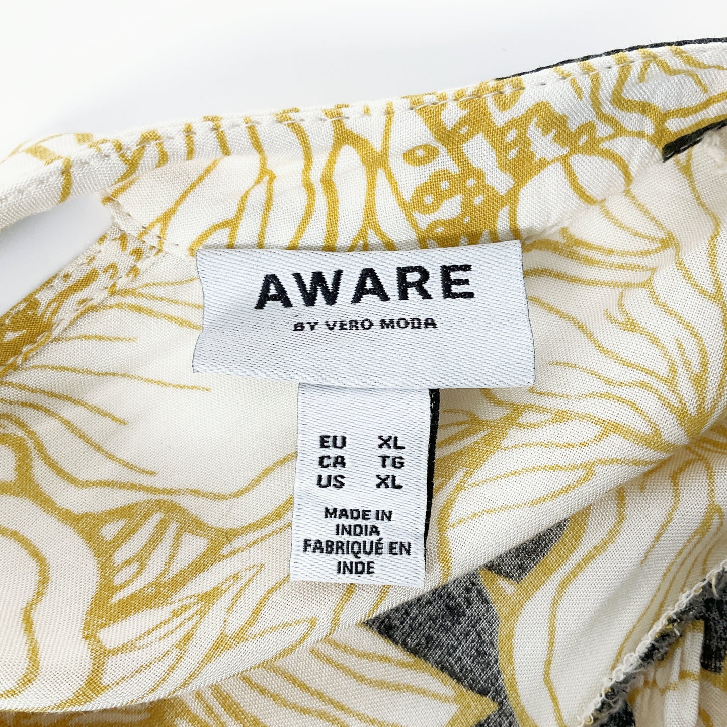 Vero Moda - Aware maxi dress in yellow floral print