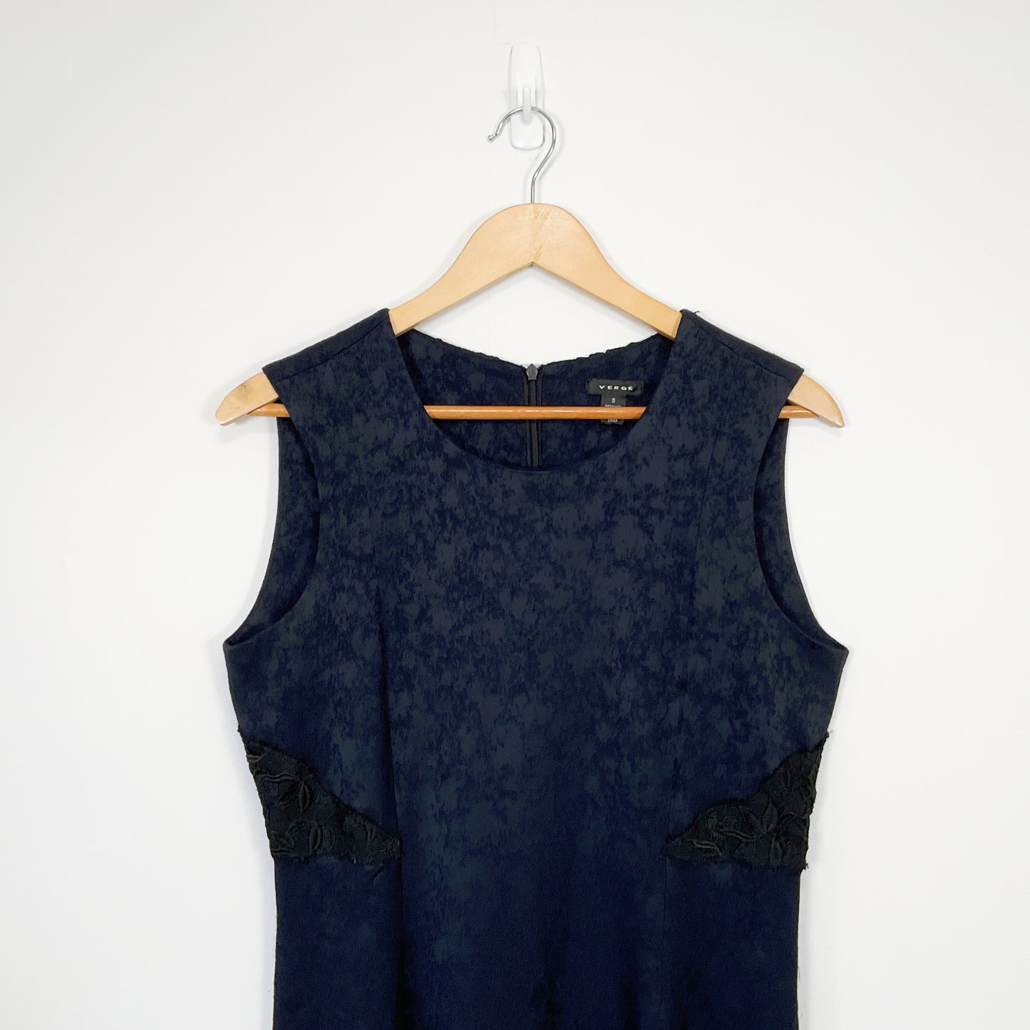 Verge - Donna Navy Dress