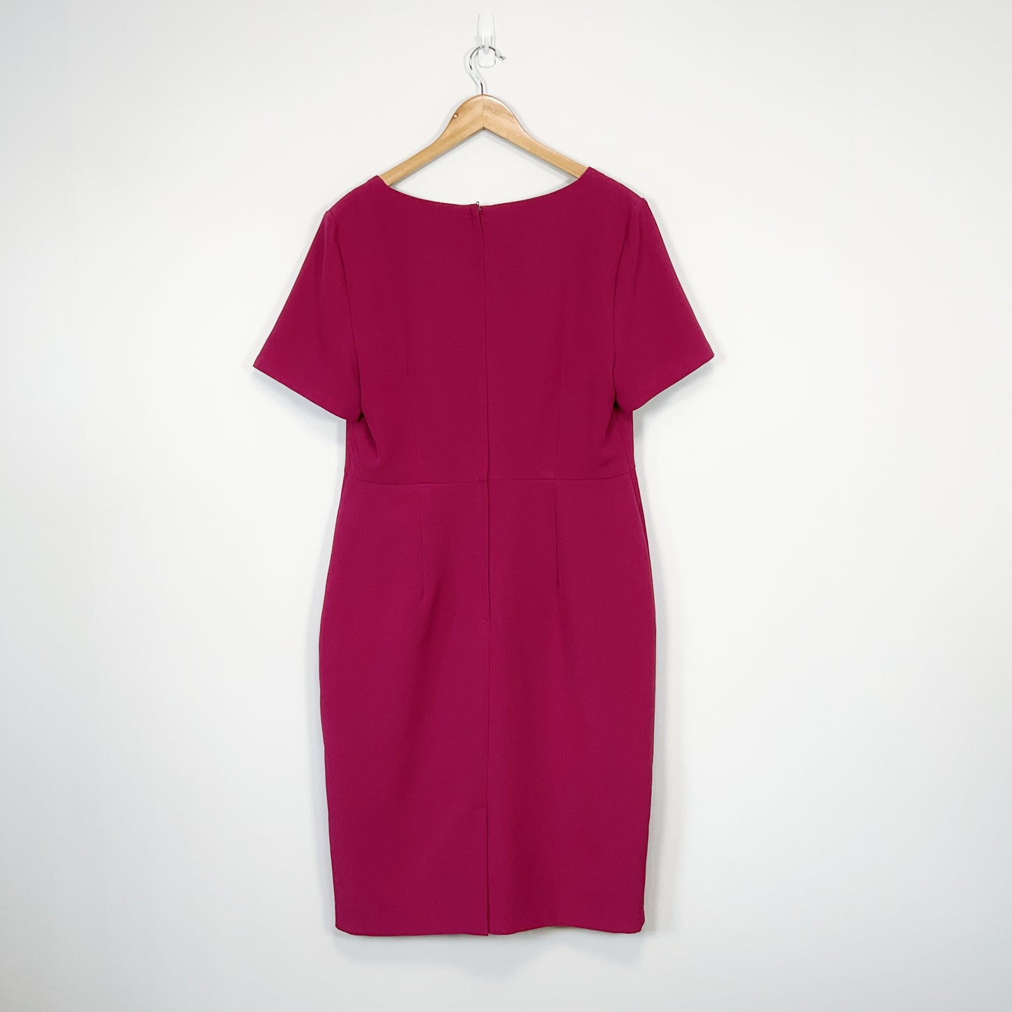 DOROTHY PERKINS - Women Magenta Solid Sheath Dress