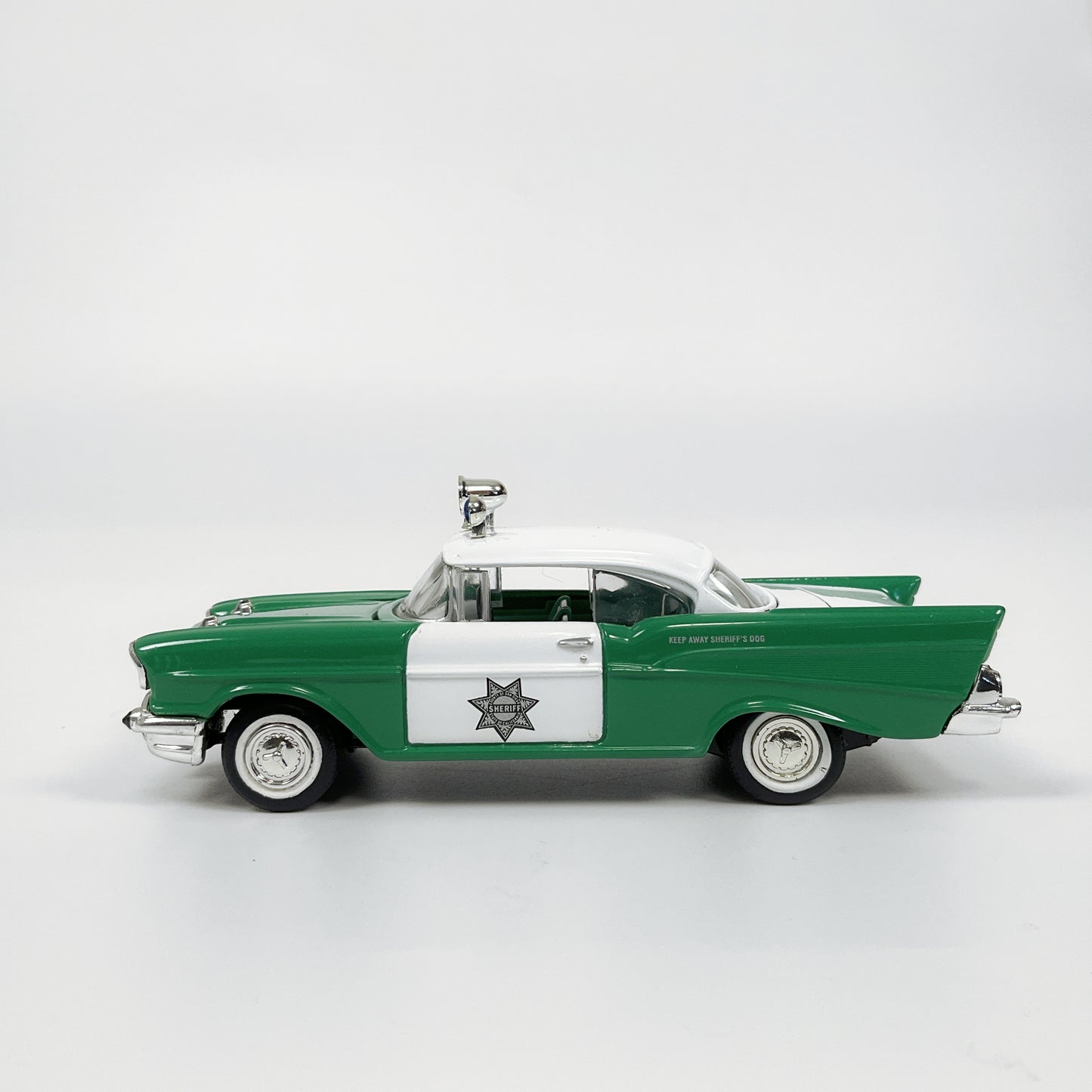CORGI CLASSICS - 51301 Chevrolet Sheriff's Car - Diecast Model 1:43