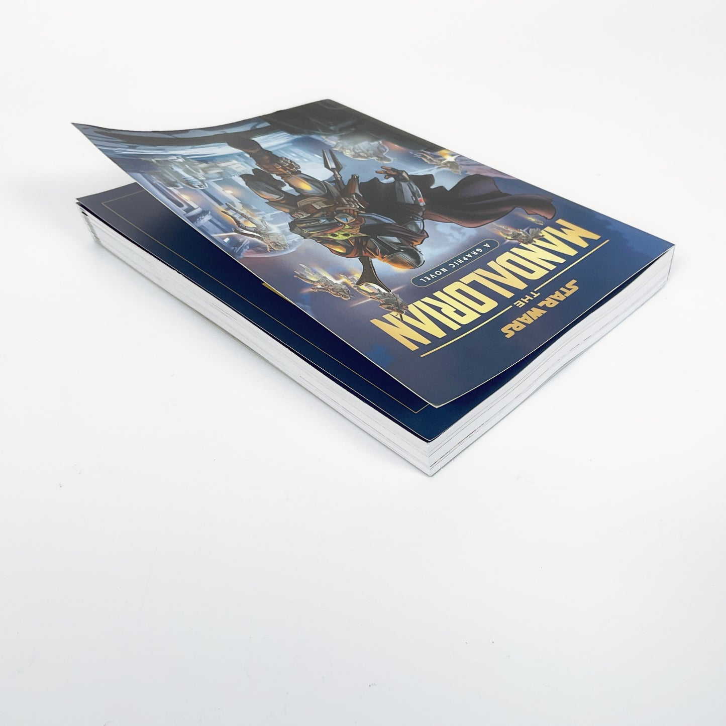 Star Wars: The Mandalorian: A Graphic Novel (paperback)