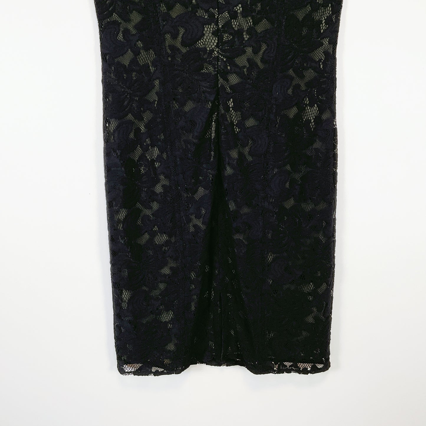 Belly Barclay - Classic Black Lace Sleeveless Dress