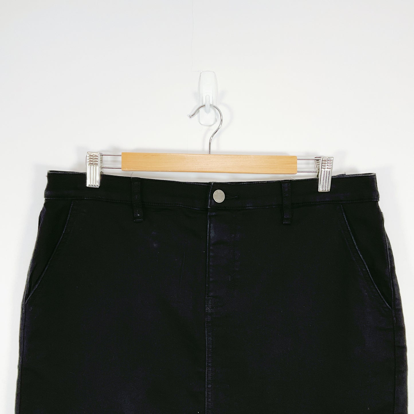 JEANSWEST - Black Mini Skirt