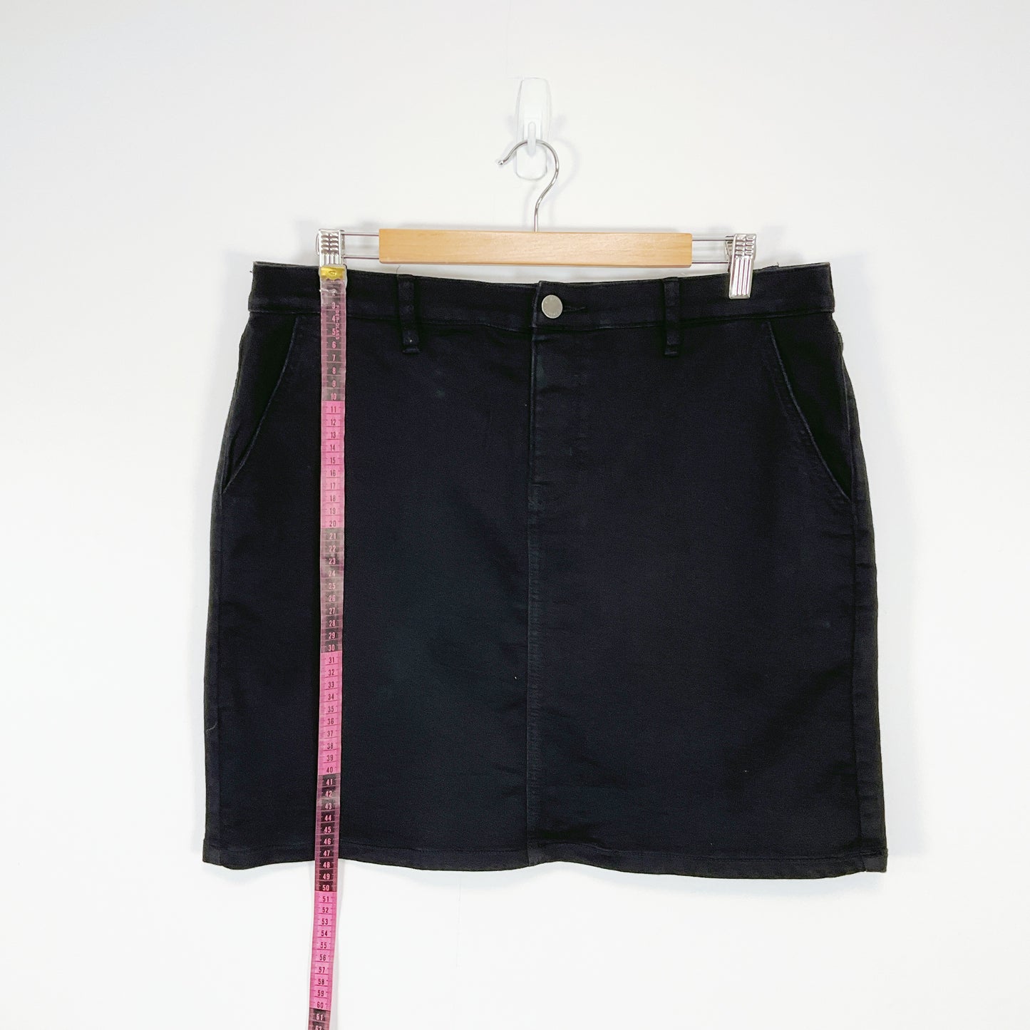 JEANSWEST - Black Mini Skirt