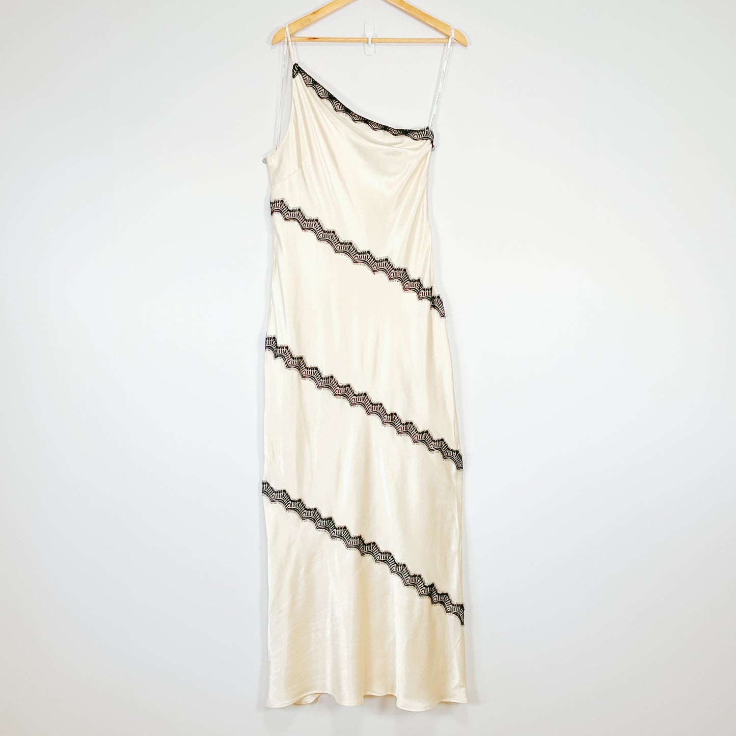 Shona Joy - One Shoulder Cream Dress
