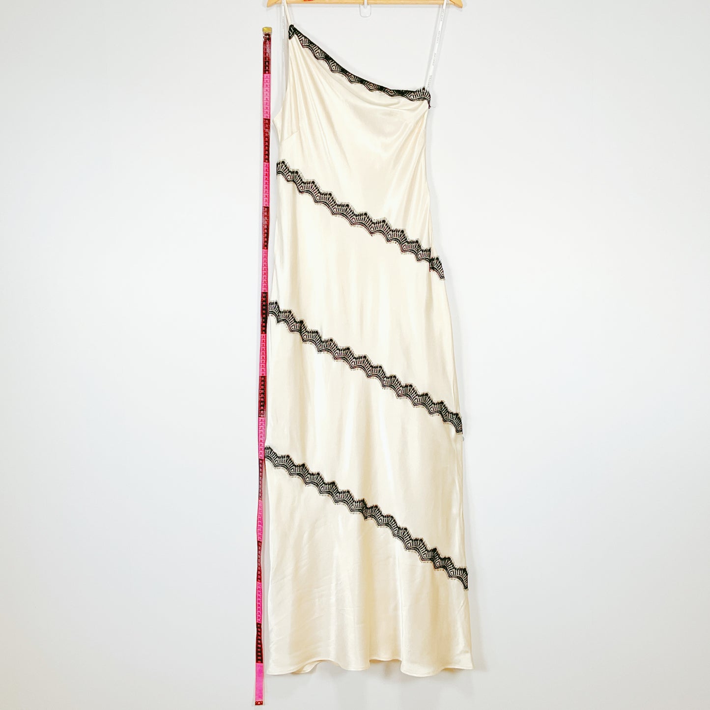 Shona Joy - One Shoulder Cream Dress