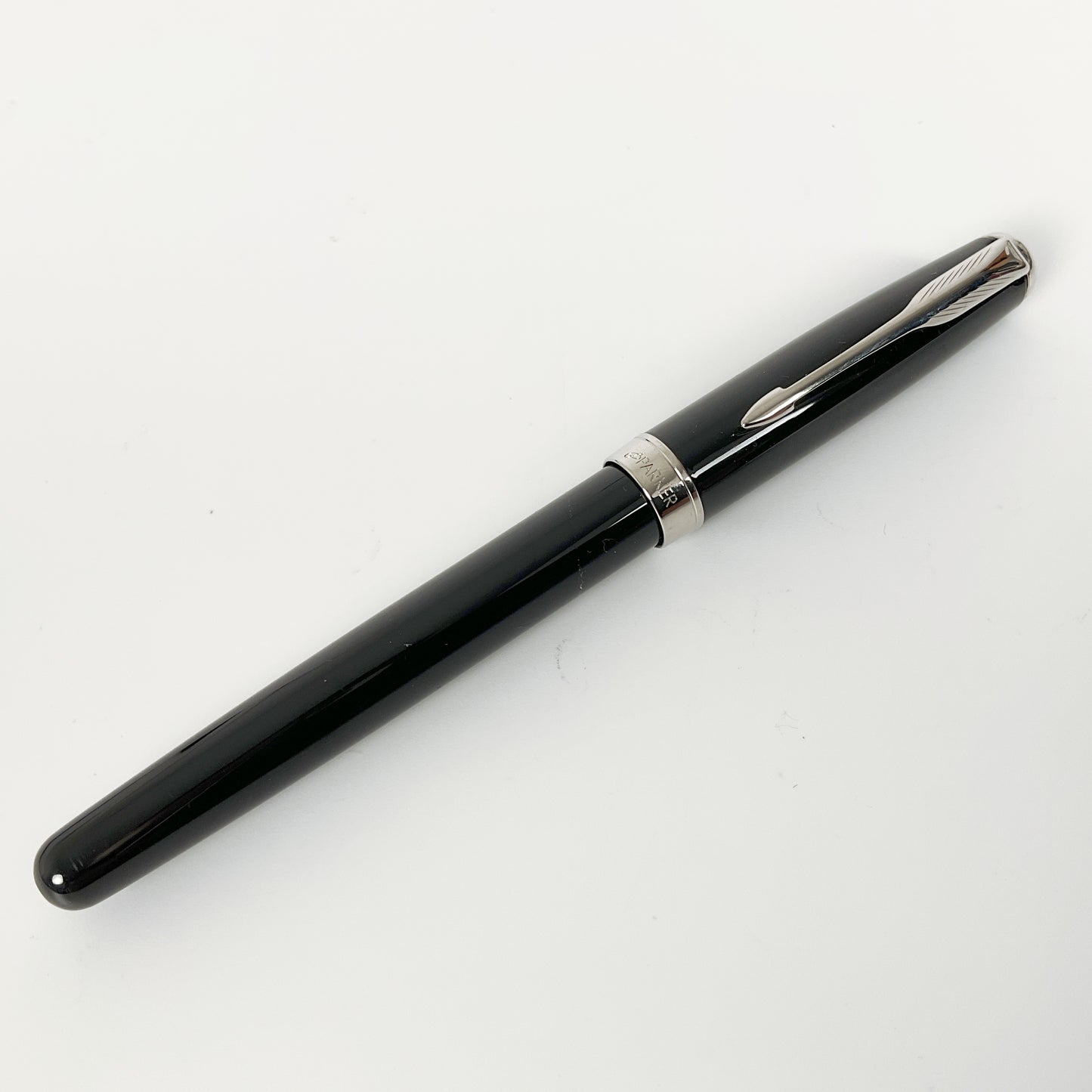 Parker Hoodie Sonnet Fountain Pen Black Nib 18K -750