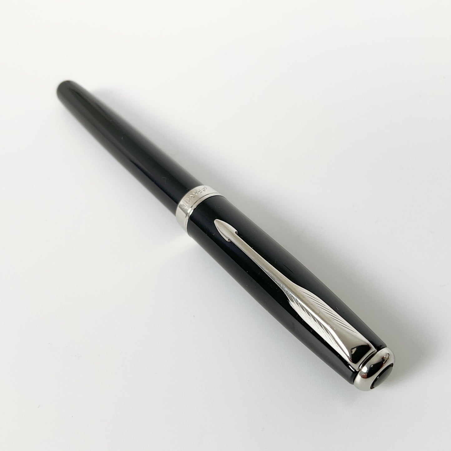 Parker Hoodie Sonnet Fountain Pen Black Nib 18K -750