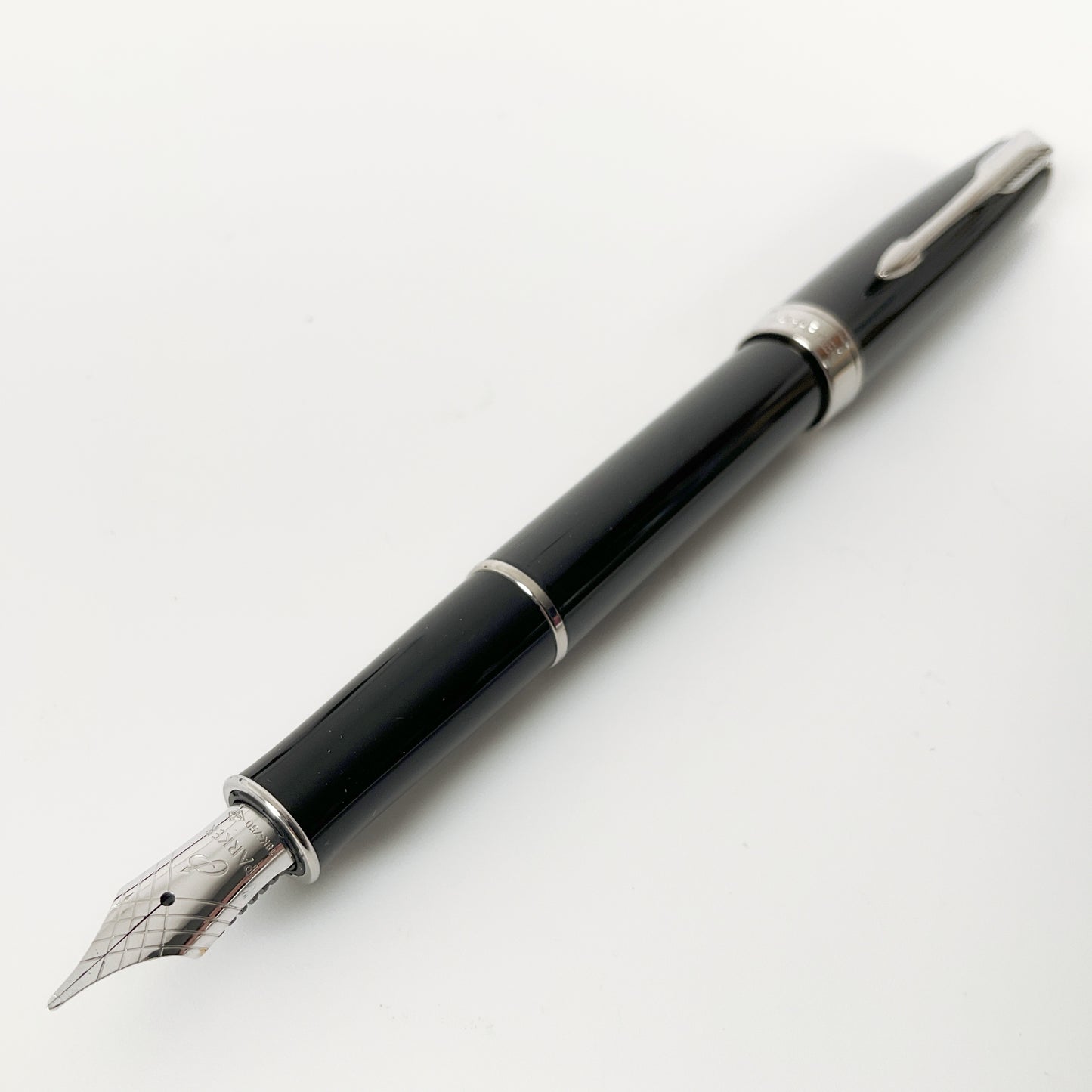 Parker Hoodie Sonnet Fountain Pen Black Nib 18K -750