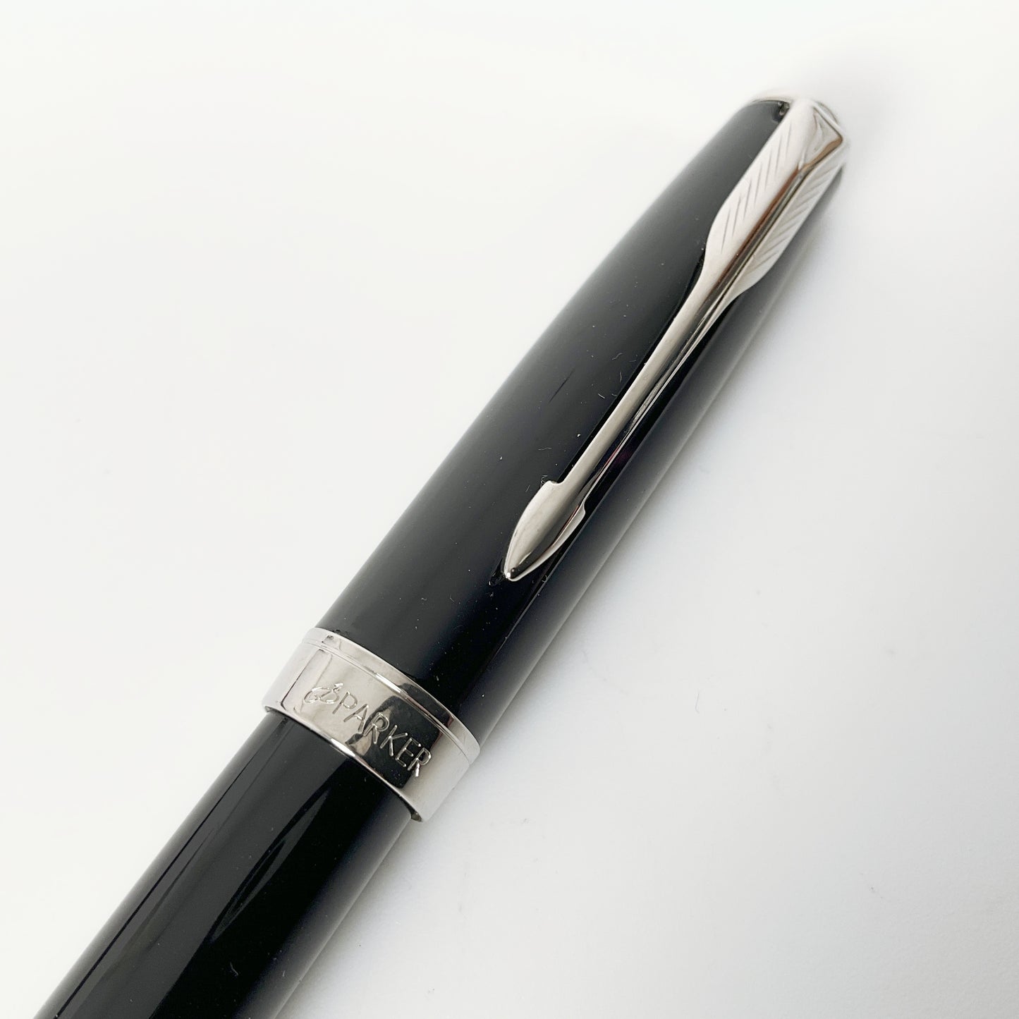 Parker Hoodie Sonnet Fountain Pen Black Nib 18K -750