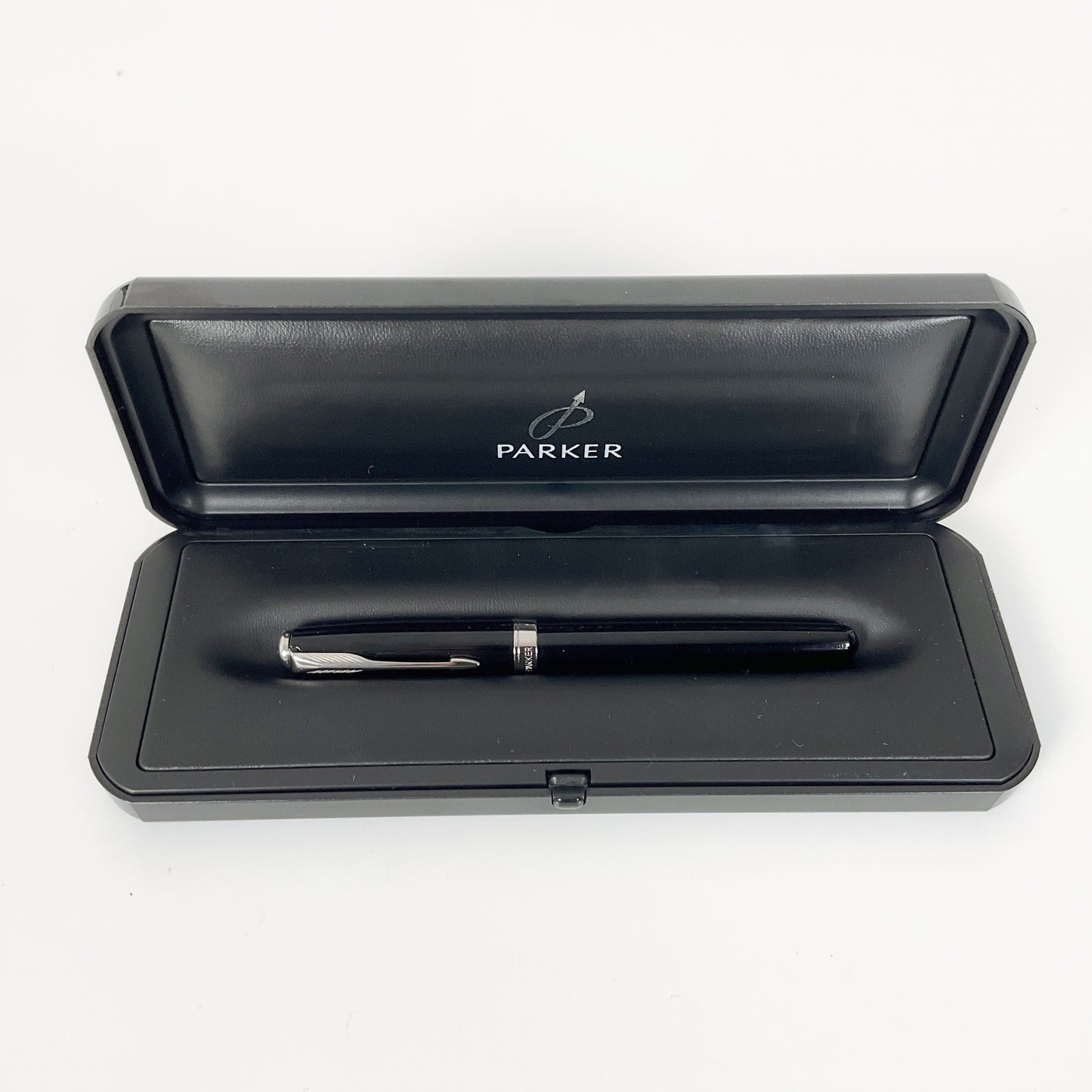 Parker Hoodie Sonnet Fountain Pen Black Nib 18K -750