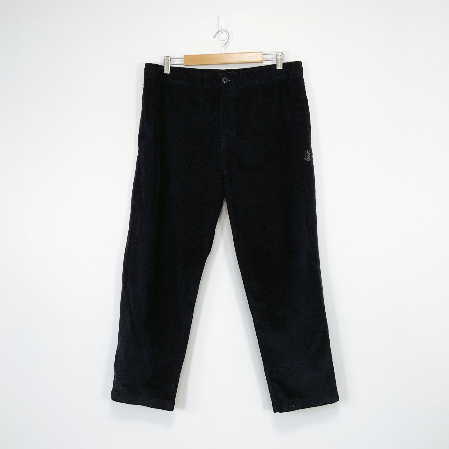T & C HAWAII - Black Corduroy Pants