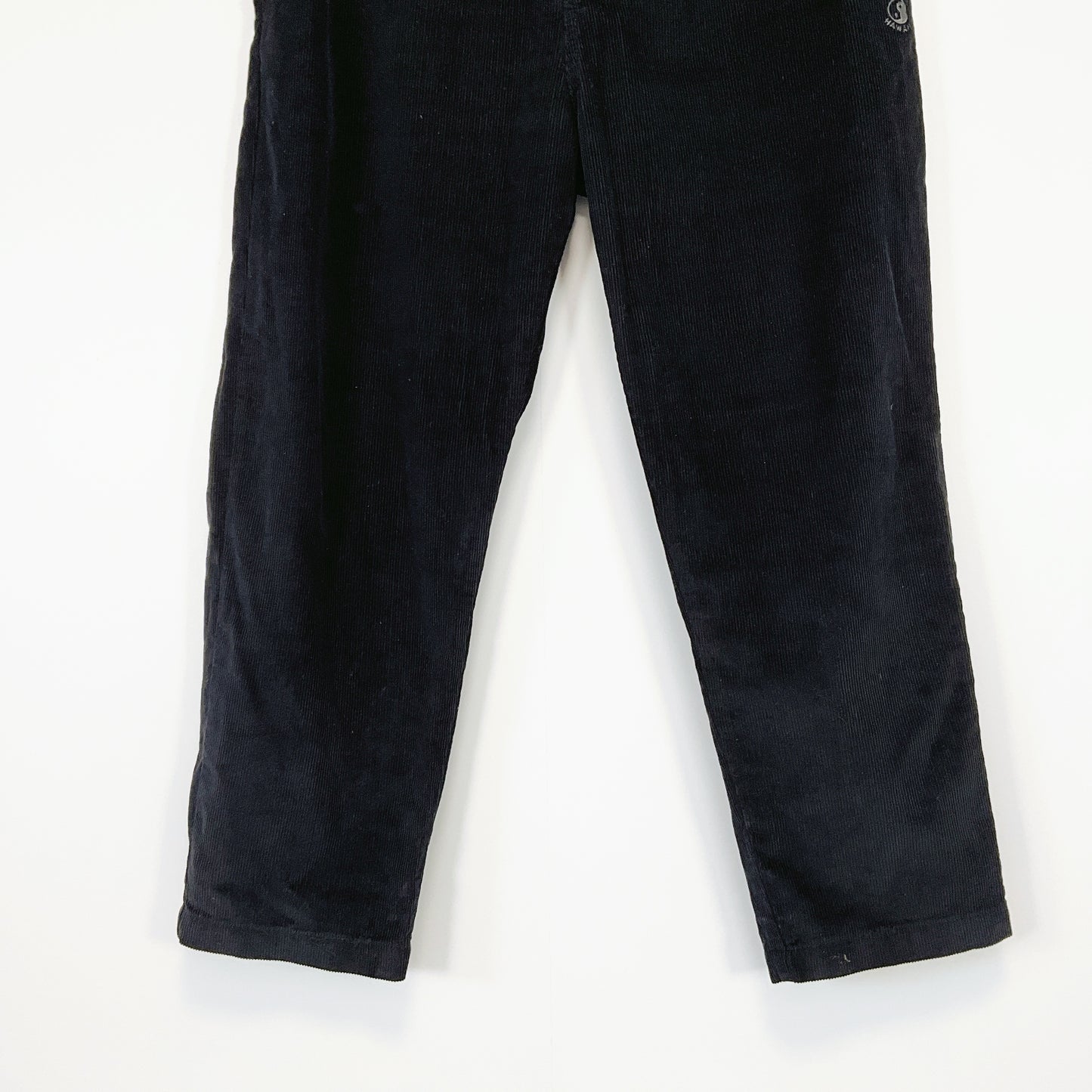 T & C HAWAII - Black Corduroy Pants