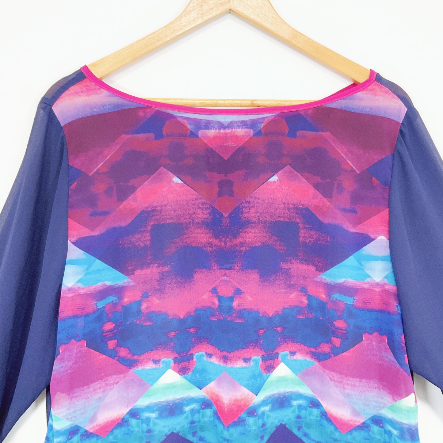 PIA Boutique - Geometric Print Top