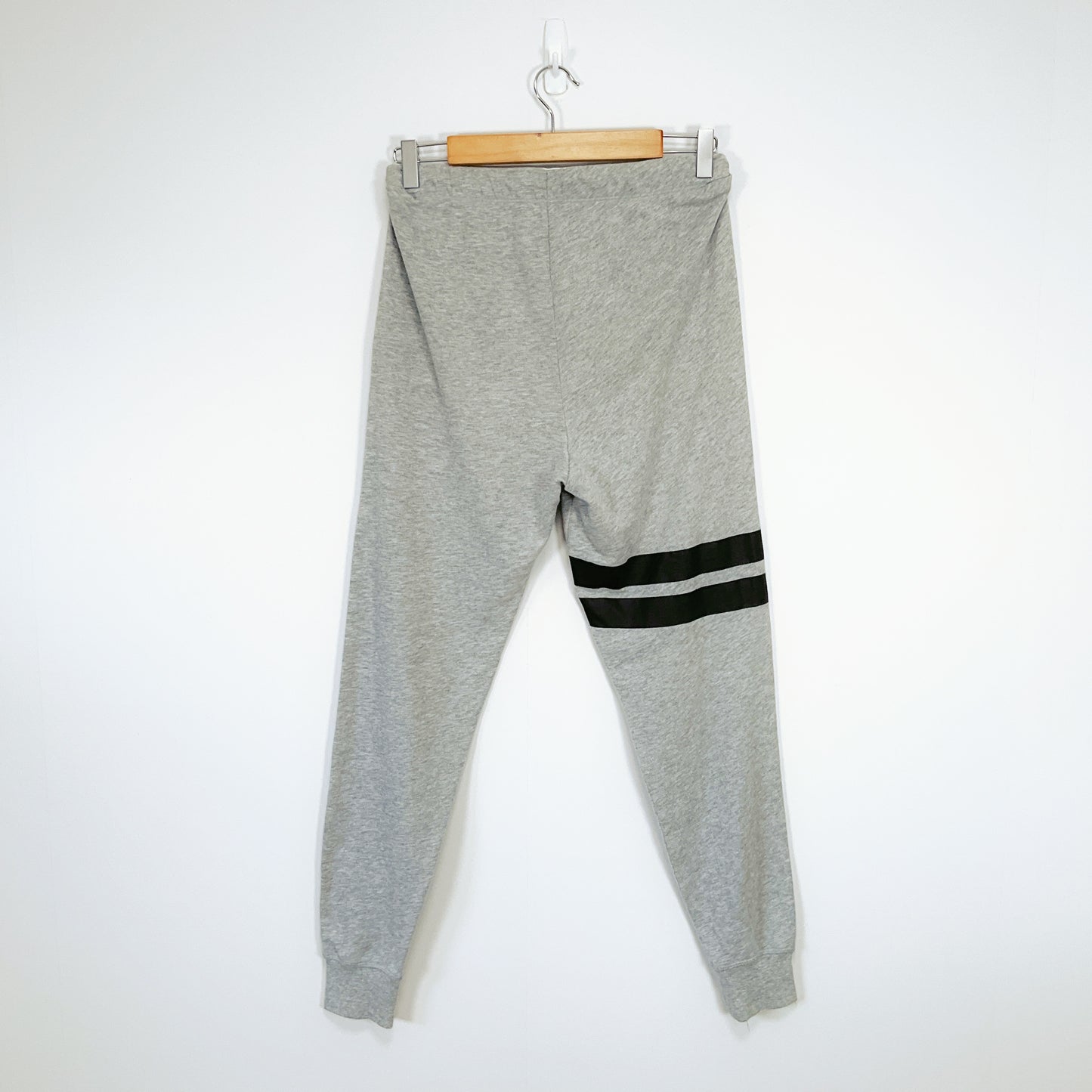 PINK Victoria’s Secret - Sweatpants in grey