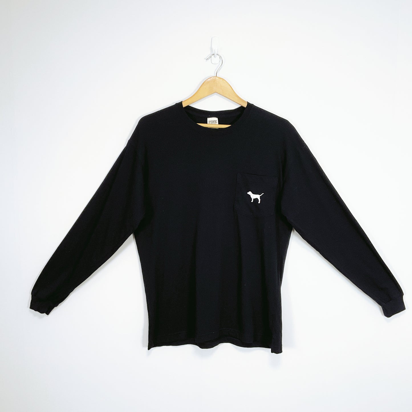 PINK Victoria’s Secret - black long sleeve top