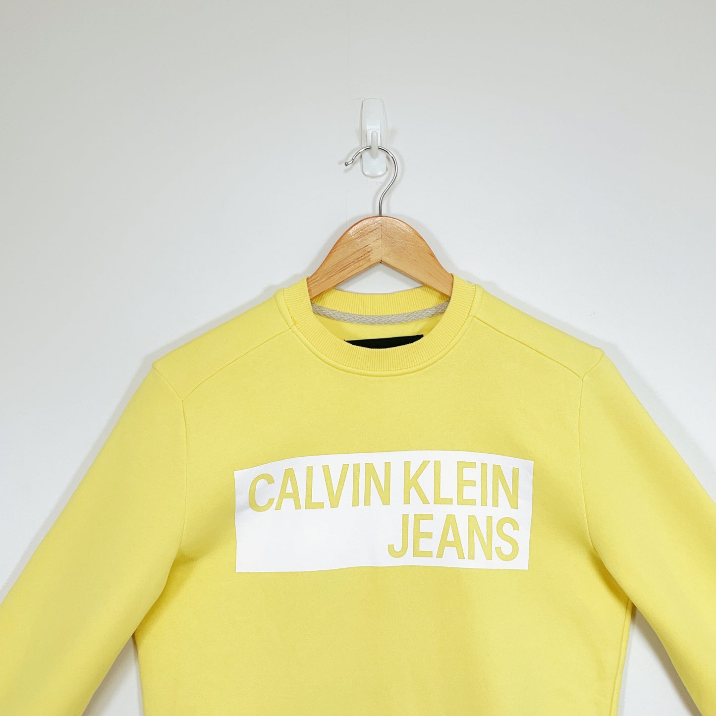 Calvin Klein Jeans - Long Sleeve Sweater in Yellow