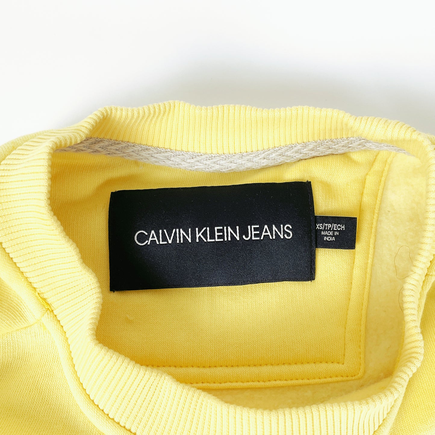 Calvin Klein Jeans - Long Sleeve Sweater in Yellow