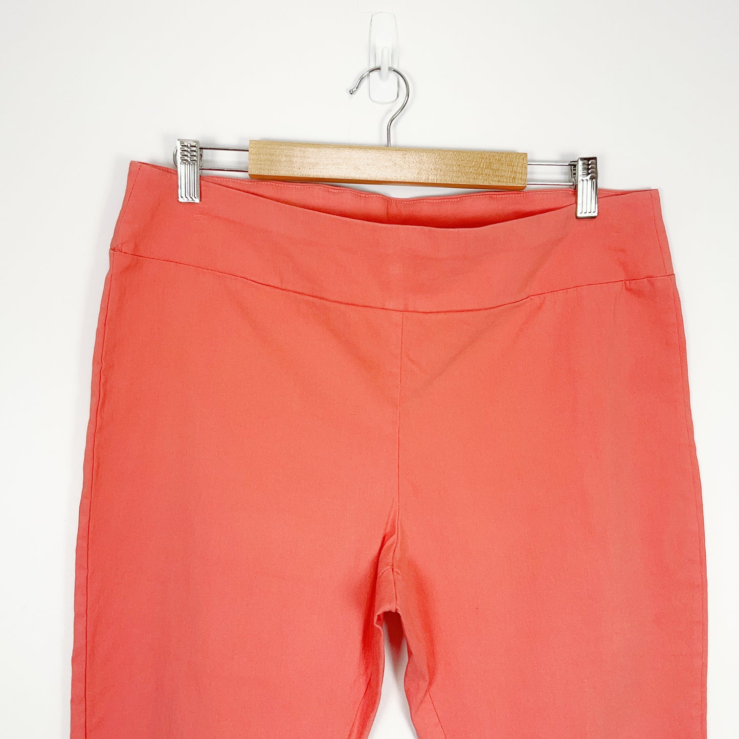 Ella J - Coral Cropped Pants