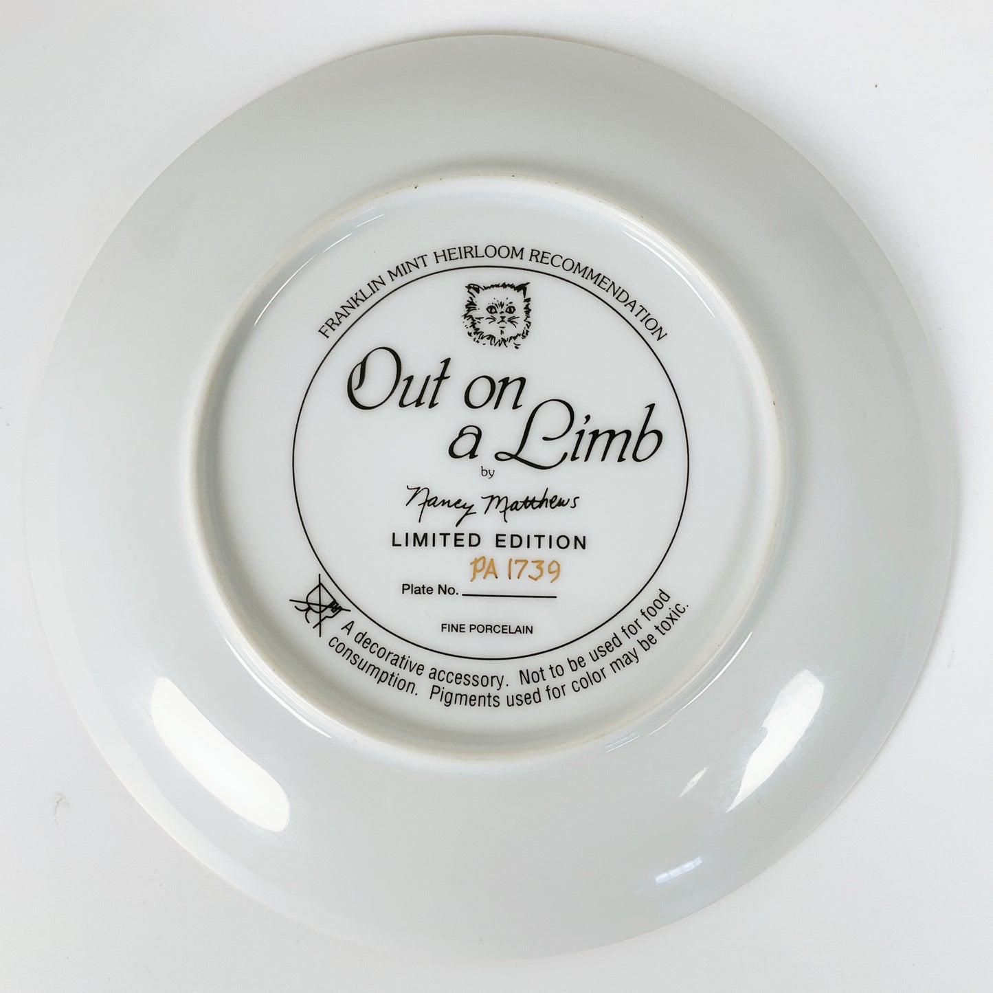 Franklin Mint - "Out on a Limb" by Nancy Matthews Decorative Plate