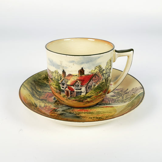 Royal Doulton - Teacup + Saucer