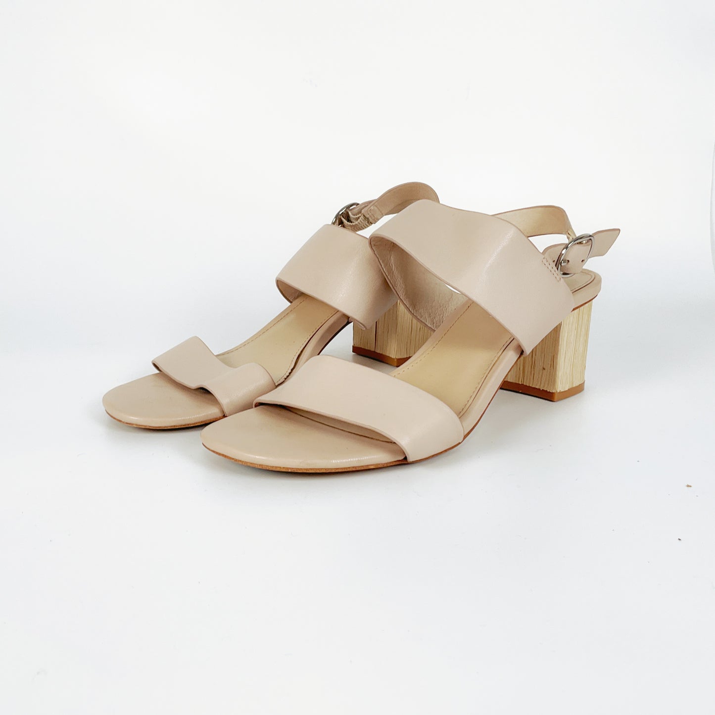 Isabella Anselmi - Nude Block Heels