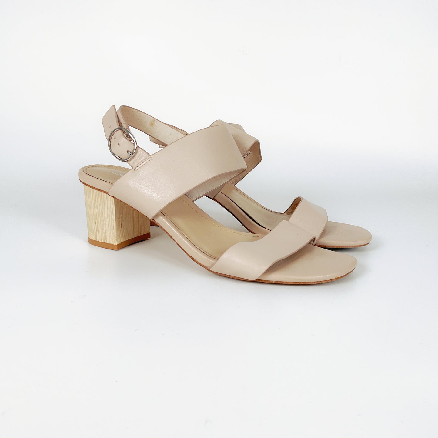 Isabella Anselmi - Nude Block Heels