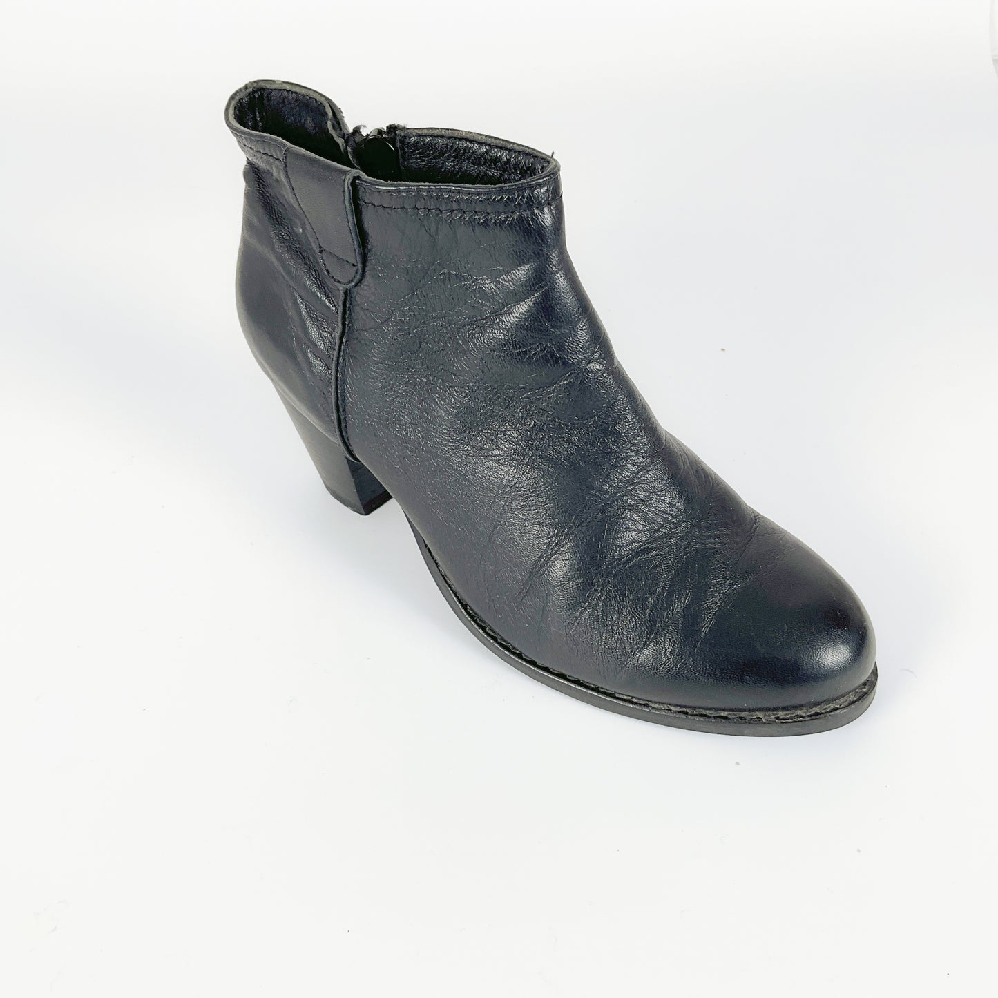 Paloma Rossi - Black Leather Ankle Boots