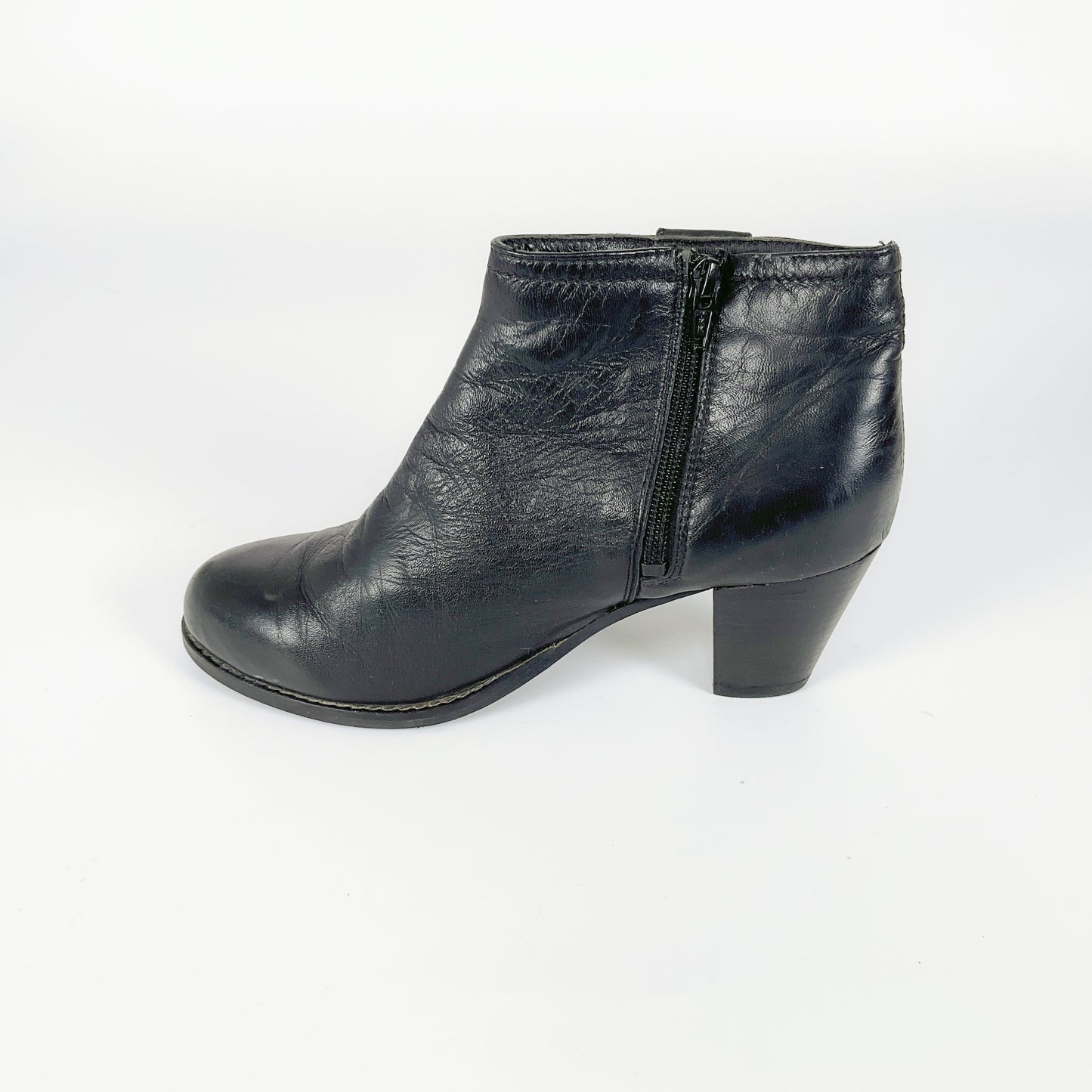 Paloma Rossi - Black Leather Ankle Boots