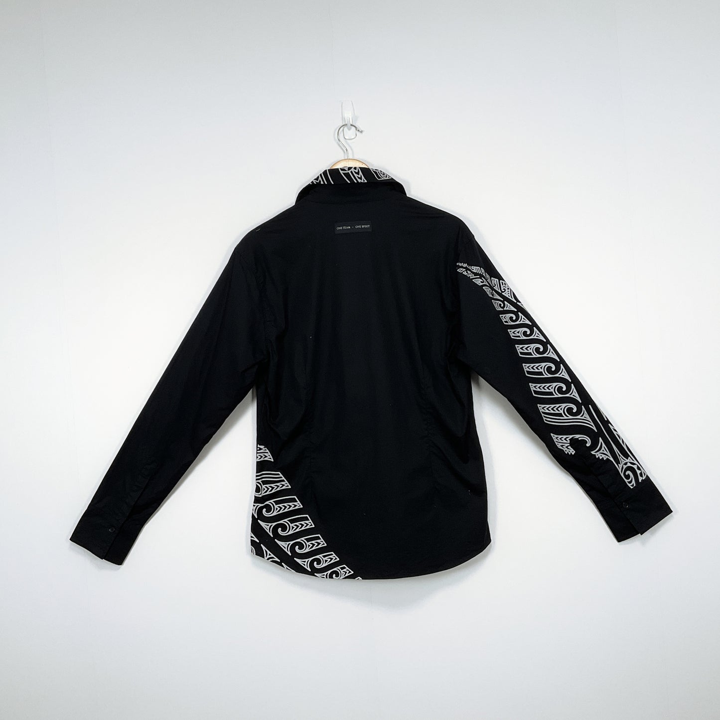 Uniform Group – “New Zealand Melbourne 2006” Long-Sleeve Shirt