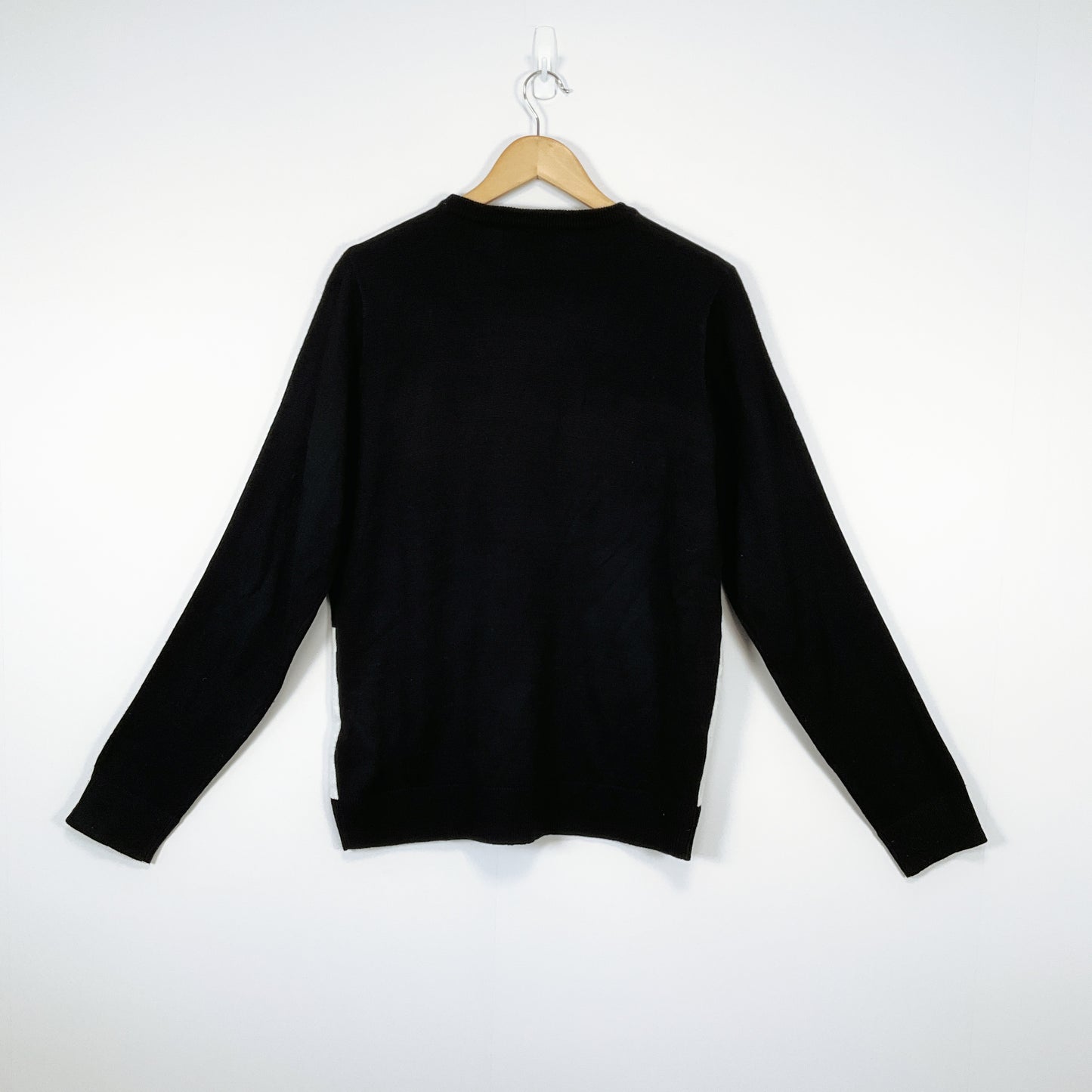THREADBARE - Christmas Sweater