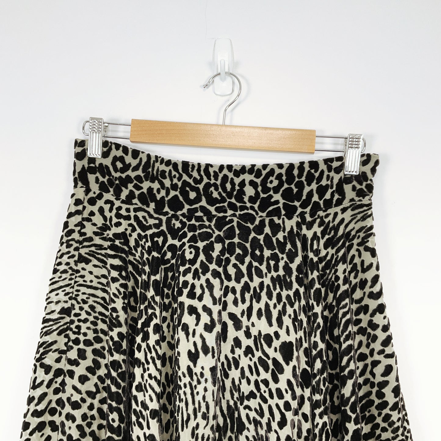 Sera Lilly - Leopard Print Midi Skirt