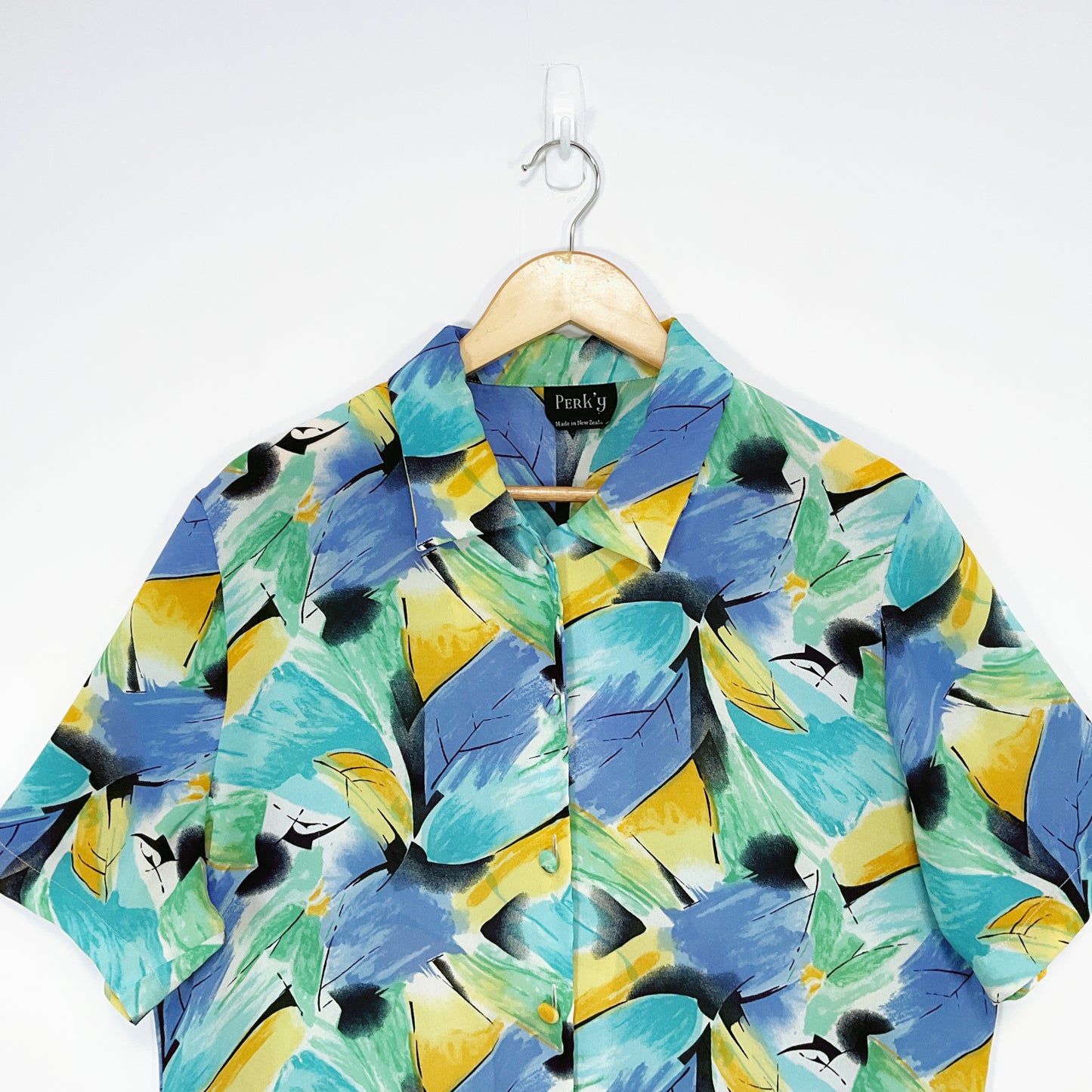 PERK'Y - Leaf Patterned Short Sleeve Shirt