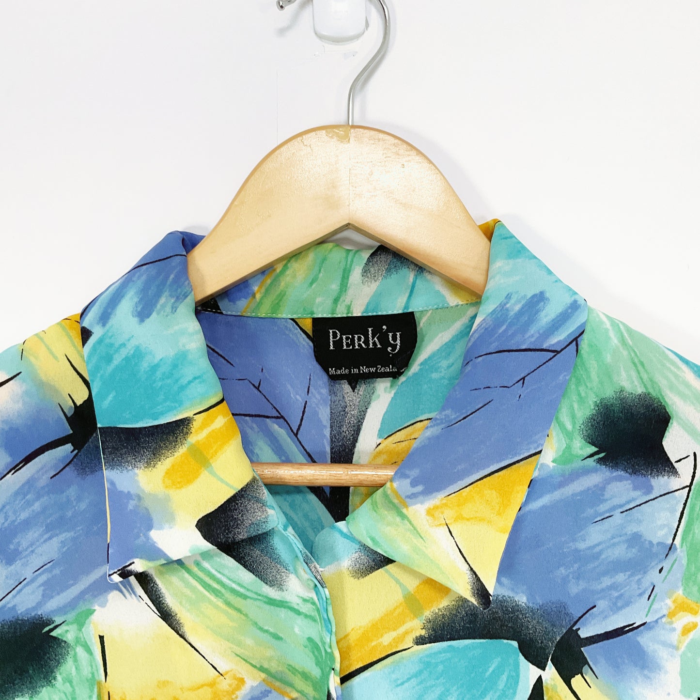 PERK'Y - Leaf Patterned Short Sleeve Shirt