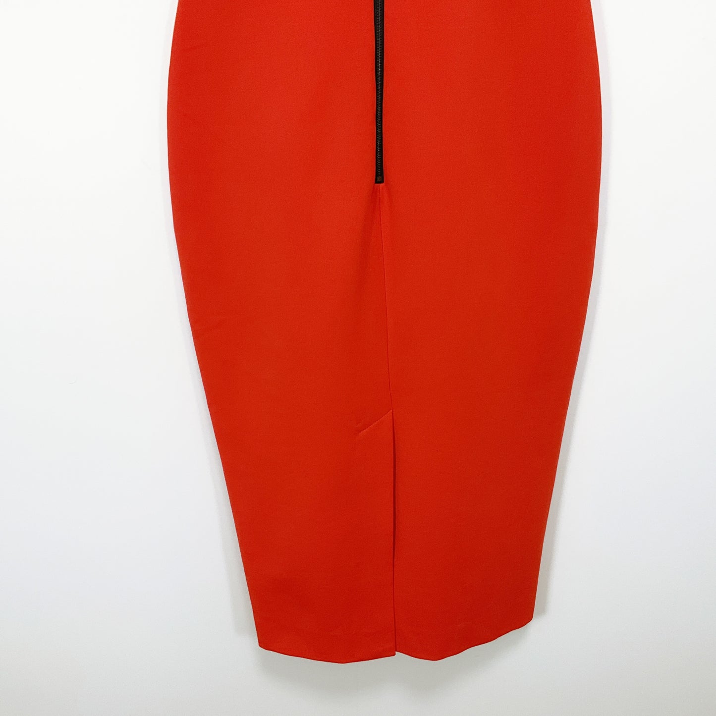CUE - Back zip Red Dress