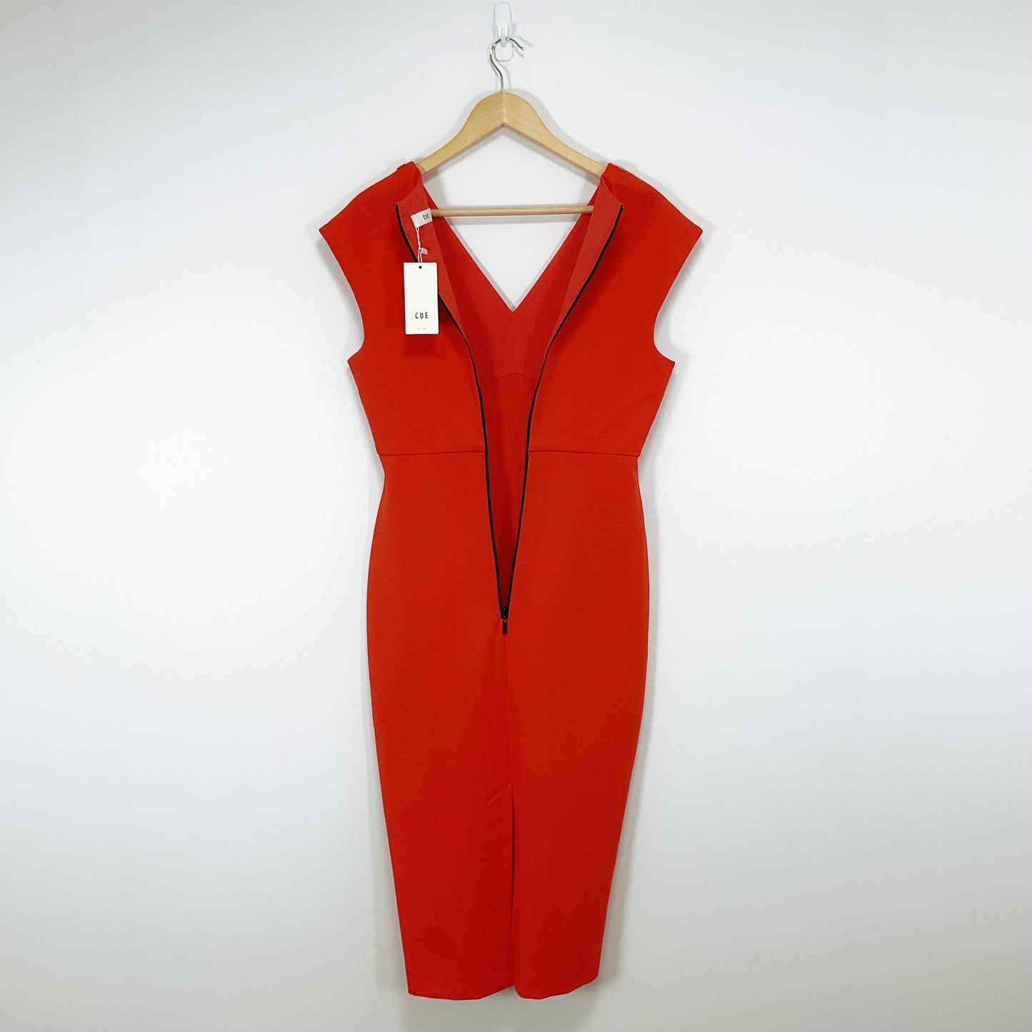 CUE - Back zip Red Dress