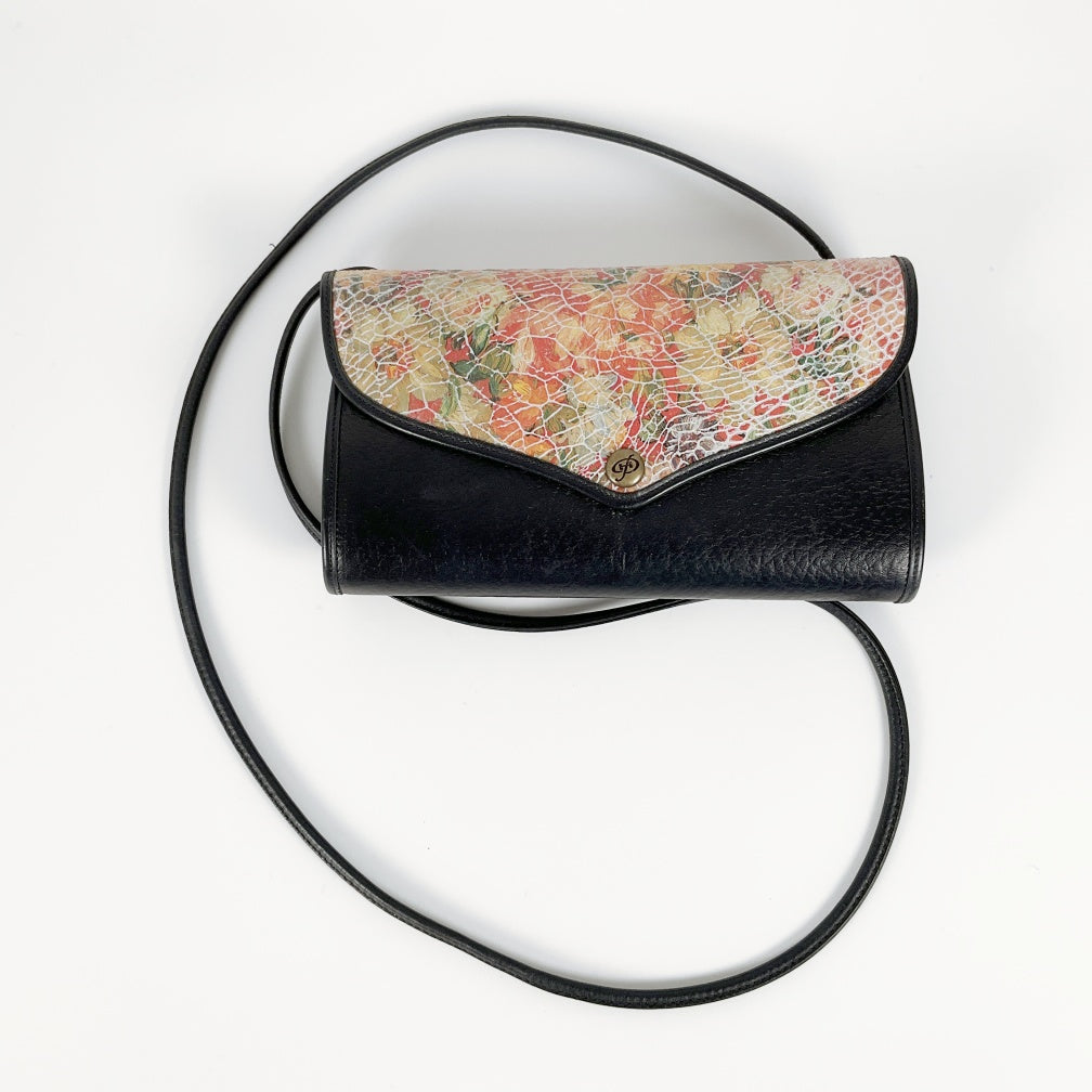 Floral Elegance-Textured Leather Shoulder Bag