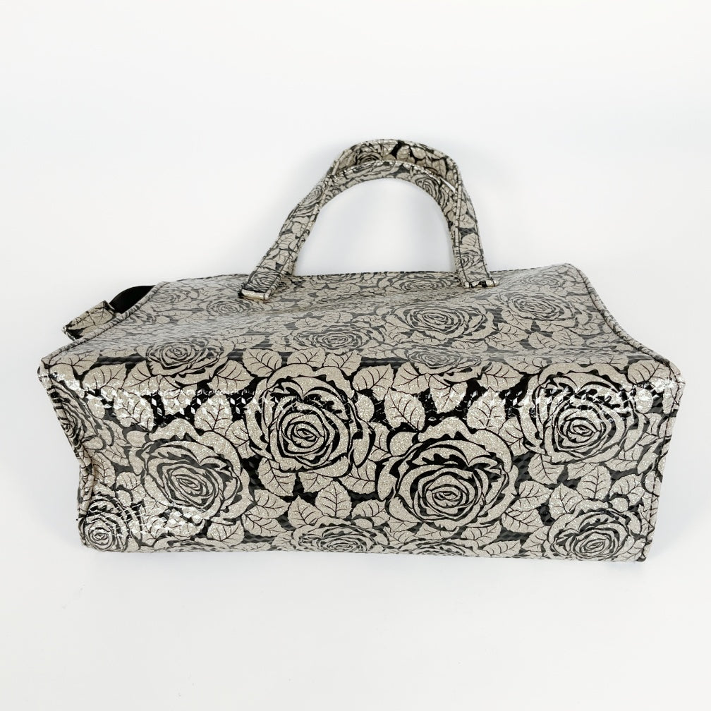 Mondo - Rose Elegance: Embossed Floral Tote Bag